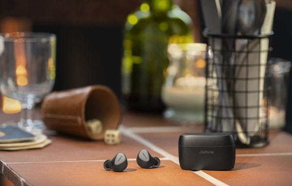  modern bluetooth fejhallgató jabra elite 5 kiváló hangzás anc technológia újratölthető tok izzadtság és vízállóság esetében kényelmes hallgatási mód 