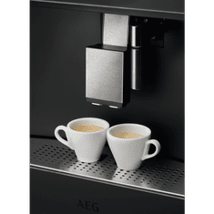 AEG vestavný kávovar KKB894500B
