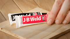 J-B Weld Nejsilnější ocelové epoxidové lepidlo od J-B USA