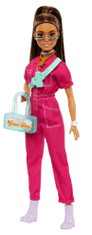 Mattel Barbie Deluxe módní panenka - V kalhotovém kostýmu HPL75