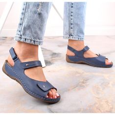 Helios Pohodlné kožené sandály na suchý zip velikost 41