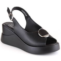 Filippo Dámské kožené sandály na platformě černé DS4406 velikost 40