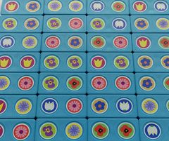 YOMENY Domino květy - světle modrý kámen, 28 hracích kostek