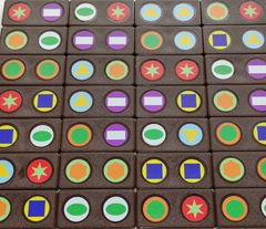 Domino geometrické tvary - hnědý kámen, 28 hracích kostek