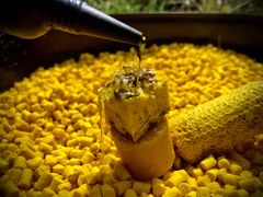 Lk Baits kukuřičné pelety Corn Pellets 1kg, 8mm
