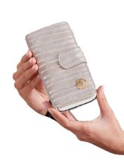 CEDAR Stříbrná pruhovaná flip peněženka