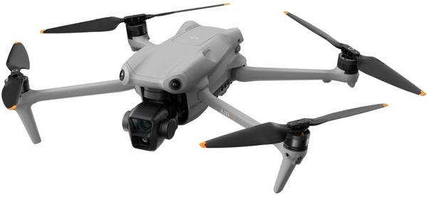moderní dron dji air 3 skládací microSD malé rozměry 4k hdr videa skvělá kvalita stabilita fotografický režim