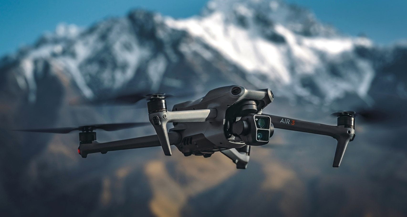  moderní dron dji air 3 skládací microSD malé rozměry 4k hdr videa skvělá kvalita stabilita fotografický režim 