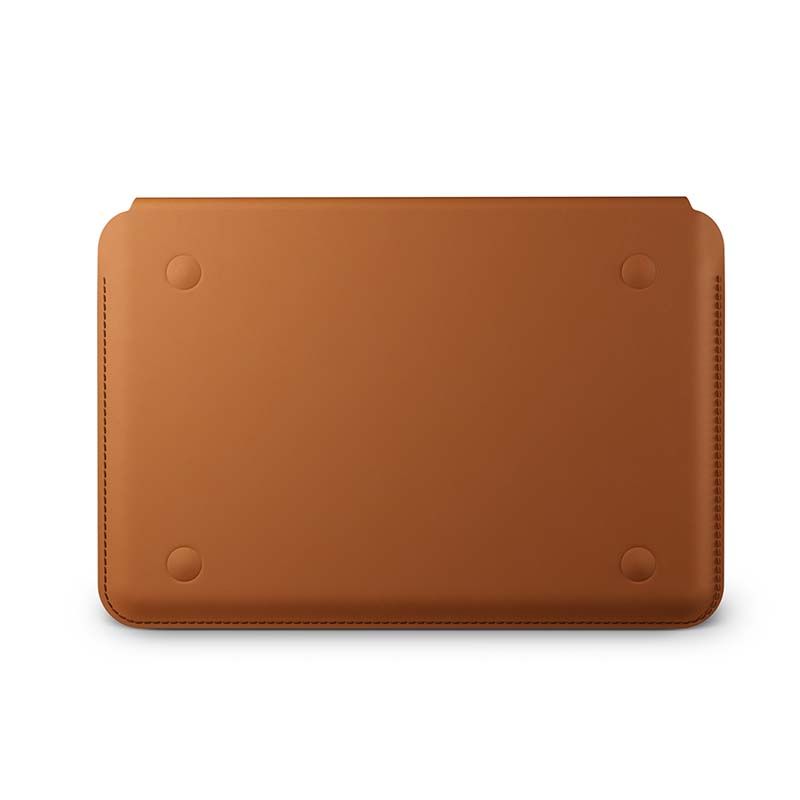 Levně EPICO kožené pouzdro pro MacBook Air 15" - hnědé (9911141700002)