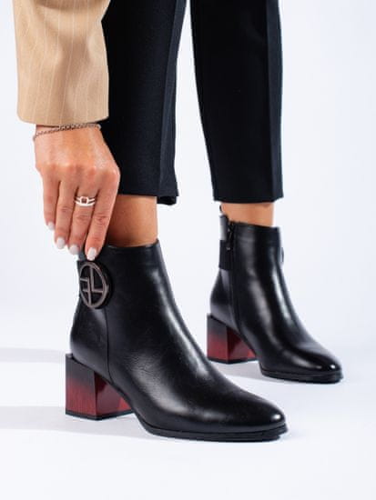 Amiatex Módní černé kotníčkové boty dámské na širokém podpatku + Ponožky Gatta Calzino Strech