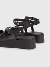 Tommy Hilfiger Černé dámské kožené sandály na platformě Tommy Hilfiger 40