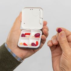 InnovaGoods Elektronická inteligentní krabička na léky Pilly