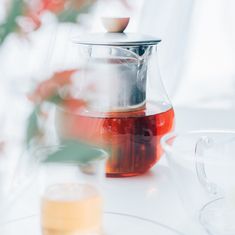 Hario Hario - Čajový džbán - konvice na vaření čaje 700 ml