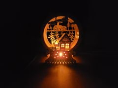 IDARY Domek v kouli s LED světlem
