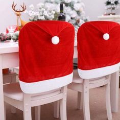 HOME & MARKER® Potahy na židle ve tvaru Vánoční čepice, Vánoční potahy na židle, Vánoční čepice na židle (4ks) | SANTASEAT