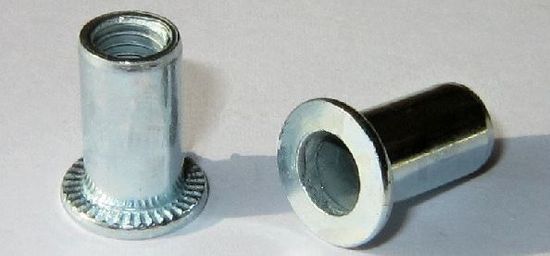 Fasty Ocelové nýtovací matice, plochá hlava PH (různé velikosti)