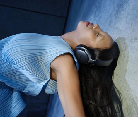  gyönyörű bose quietcomfort fejhallgató ultra surround hangzás hosszú élettartamú könnyűsúlyú stílusos kényelmes tudatos üzemmód anc technológia csatlakoztatás és kábel bluetooth technológia 