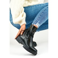 Černé dámské boty s elastickým svrškem velikost 41