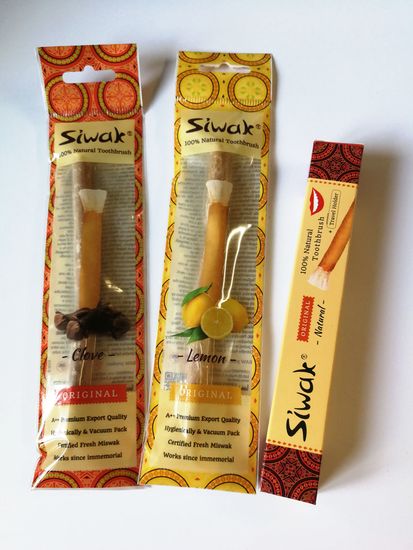 Siwak Miswak přírodní zubní kartáček TRIO - sada 3 ks +cestovní pouzdro