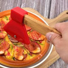 Northix Chytrý nůž na pizzu - červený - 18 cm 
