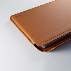 EPICO kožené pouzdro pro MacBook Air 15", hnědá