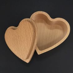 AMADEA Dřevěná krabička ve tvaru srdce, masivní dřevo, 8x3 cm