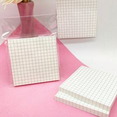 Northix  Samolepící papírky - Bílé se vzorem kolejí - 80 ks 