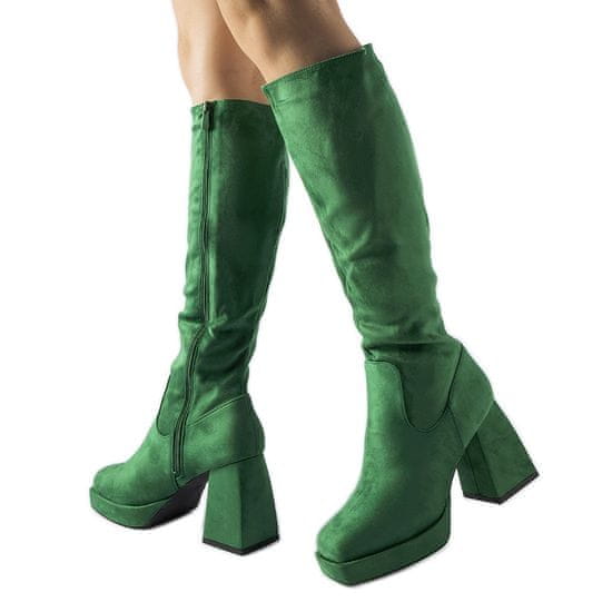 Zelené teplé boty s pevným jehlovým podpatkem