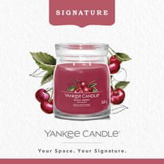 Yankee Candle Yankee Candle vonná svíčka Signature ve skle střední Black Cherry 368g