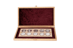 INTEREST luxusní dřevěná etue na 10ks pamětních mincí 500 Kč.