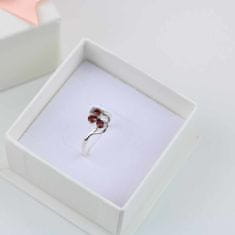Klenoty Amber Luxusní stříbrný prsten s granátem Trojlístek Velikost: 54