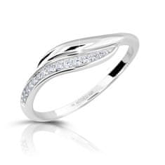 Modesi Elegantní stříbrný prsten se zirkony M00210 (Obvod 50 mm)