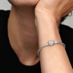 Pandora Stříbrný náramek s třpytícím srdcem 590727CZ (Délka 17 cm)