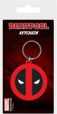 CurePink Pryžový přívěsek na klíče Marvel: Deadpool Symbol (4,5 x 6 cm)