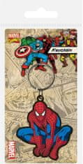 CurePink Pryžový přívěsek na klíče Marvel: Spiderman Crouch (5 x 6 cm)