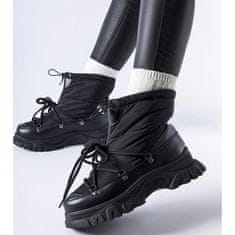 Černé zateplené sněhové boty velikost 37