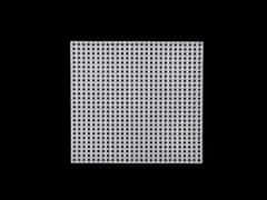 Plastová kanava / mřížka vyšívací - (10,8x10,8 cm) bílá