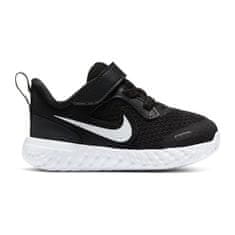 Nike Boty 17 EU Revolution 5 Tdv