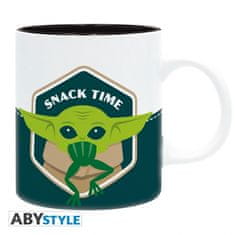 AbyStyle Hrnek - Mandalorian Baby Yoda Snack Time