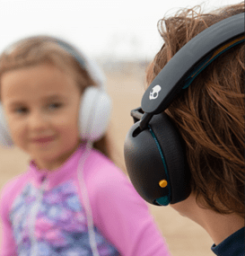  modern skullcandy grom vezeték nélküli fejhallgató stílusos design gyerekeknek handsfree minőségi mikrofon zene megosztása egy baráttal 