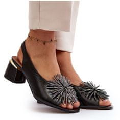 Kožené zdobené sandály Laura Messi velikost 39
