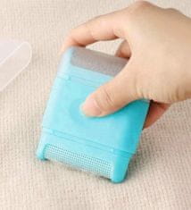 Camerazar Mini ruční holicí strojek na oblečení, modrá barva, vhodný pro různé tkaniny a úplety
