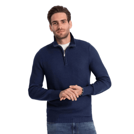 OMBRE Pánský pletený svetr s rozšířeným límcem V7 OM-SWZS-0105 tmavě modrý MDN124394