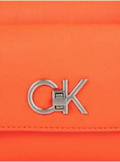 Calvin Klein Oranžová dámská crossbody kabelka Calvin Klein Re-Lock Camera Bag UNI