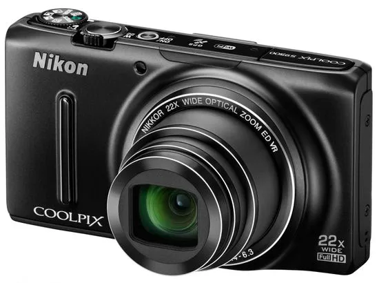 Nikon Coolpix S9500 - rozbaleno