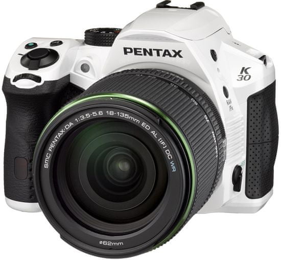 Pentax K-50 + DA 18-135 bílá - rozbaleno
