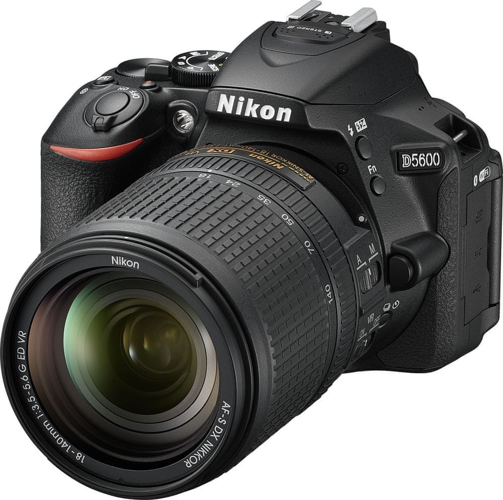 Nikon D5600 + 18-140 AF-S DX ED VR (VBA500K002)