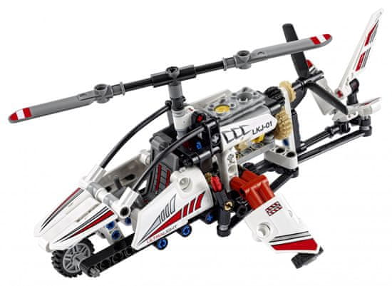 LEGO Technic 42057 Ultralehká helikoptéra - rozbaleno