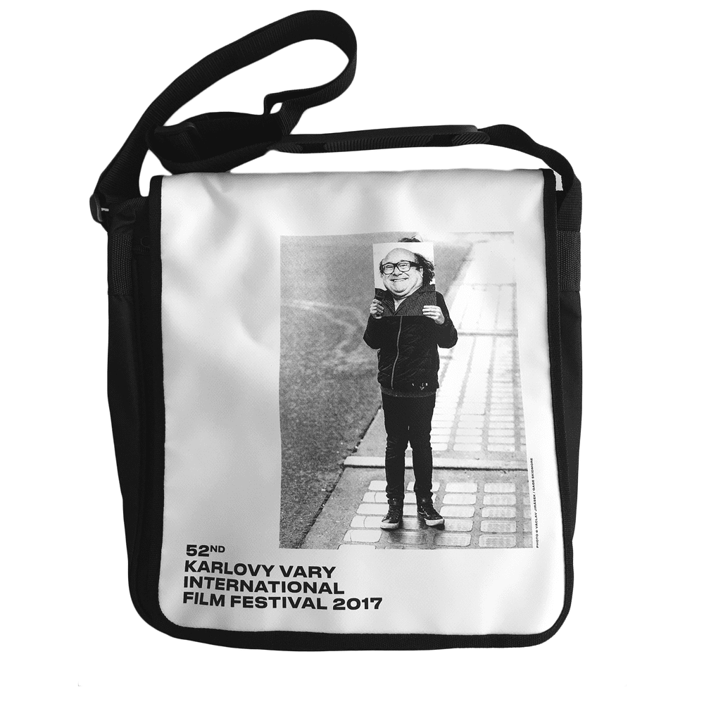 MFF Karlovy Vary unisex černá taška s bílou klopou UNI
