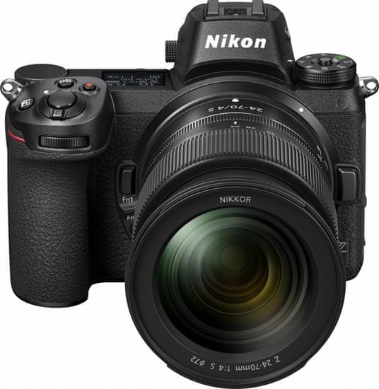 Nikon Z6 + 24-70 mm (VOA020K001)